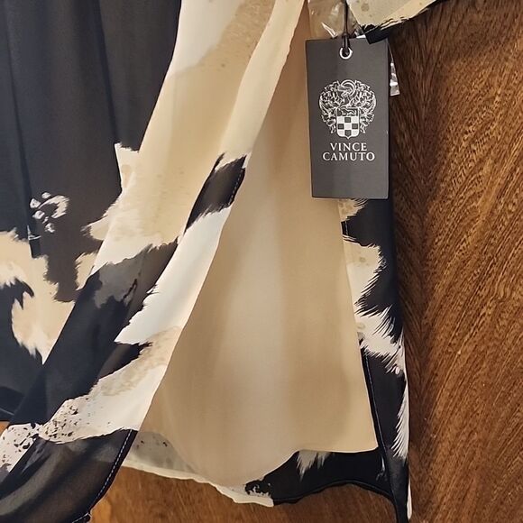 Vince Camuto Cow Print Chiffon Top - Picture 5 of 9